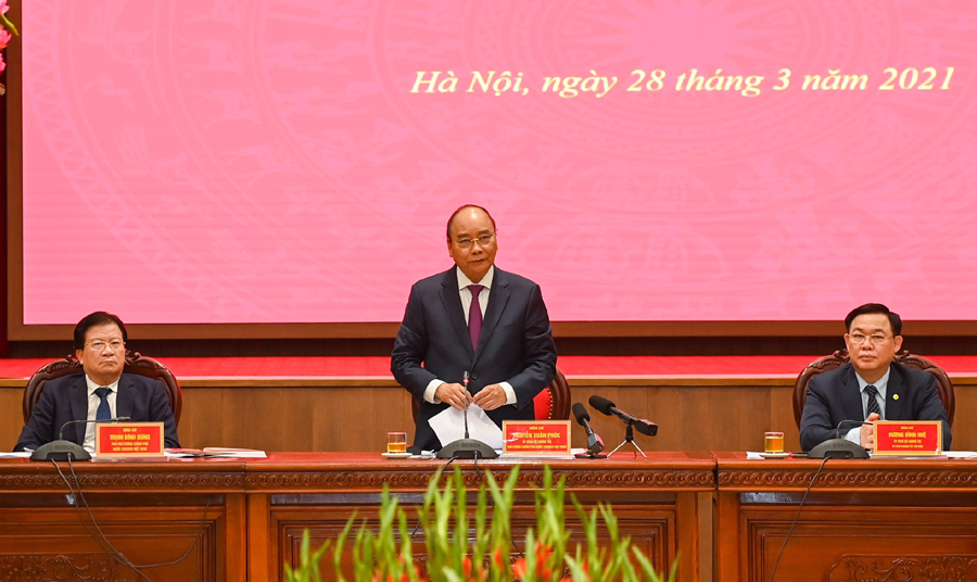 Thủ tướng Nguyễn Xuân Phúc Hà Nội đổi mới sáng tạo gắn với thực hiện đồng bộ 3 đột phá chiến lược